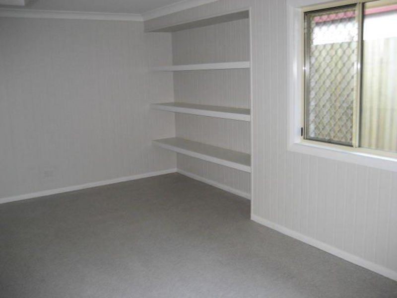 12 Bristol Street, Newtown QLD 4350