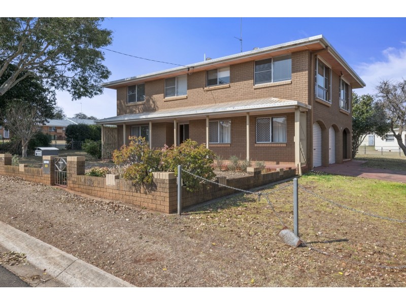 266 Hume Street, South Toowoomba QLD 4350