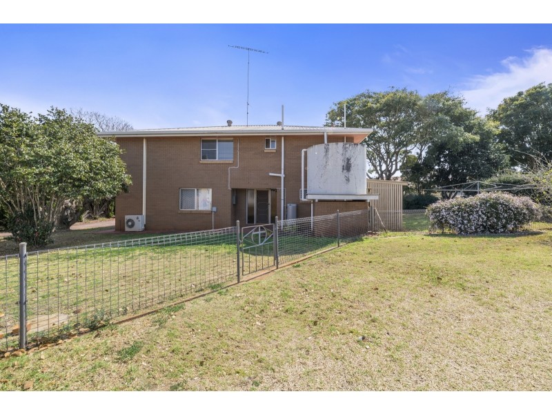 266 Hume Street, South Toowoomba QLD 4350
