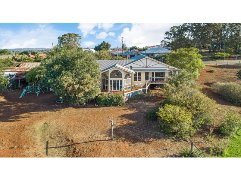 177 Hogg Street, Cranley QLD 4350