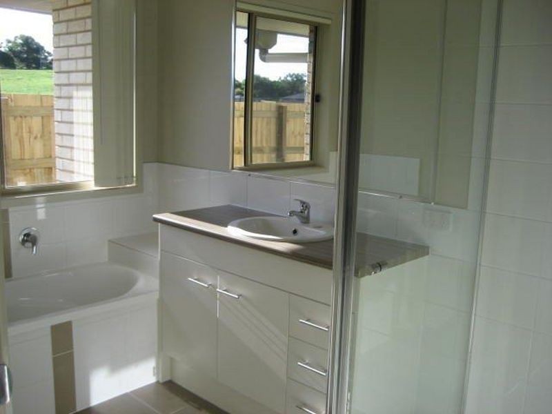 17 Paperbark Drive, Glenvale QLD 4350