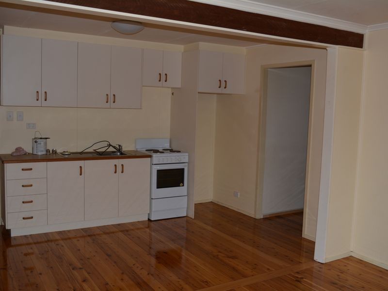 12 Corser Street, Centenary Heights QLD 4350