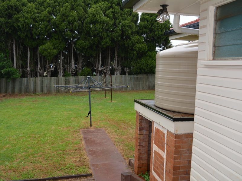 12 Corser Street, Centenary Heights QLD 4350