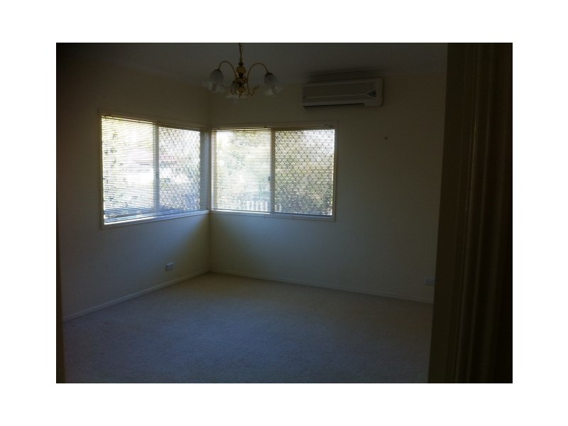 5 Lloyd Street, Harristown QLD 4350