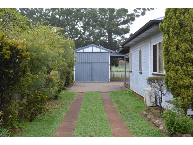 5 Lloyd Street, Harristown QLD 4350