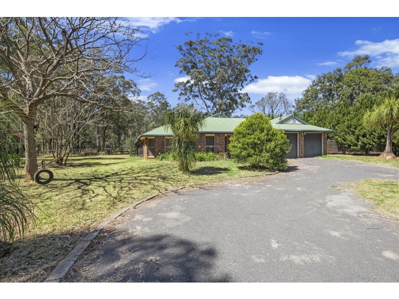 18 Penny Road, Highfields QLD 4352