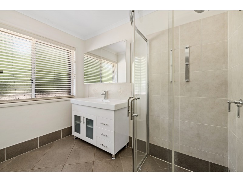 18 Penny Road, Highfields QLD 4352