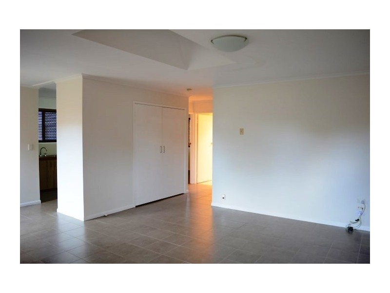 1/5 Agnes Street, Centenary Heights QLD 4350