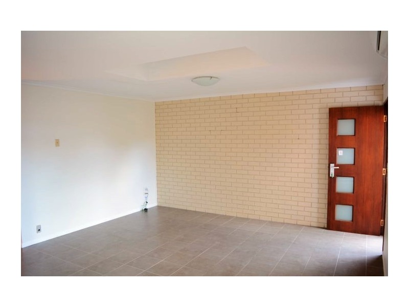 1/5 Agnes Street, Centenary Heights QLD 4350