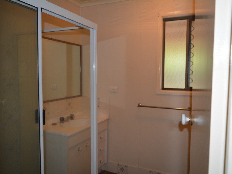 1/16 Ruthven Street, Harlaxton QLD 4350