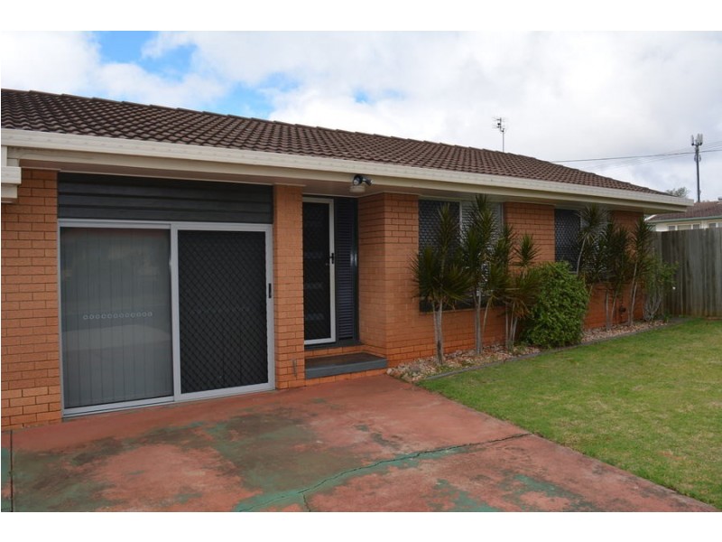 1/36 Priest Street, Rockville QLD 4350