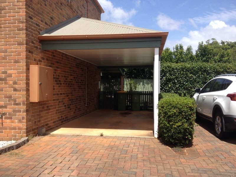 2/120 Neil Street, South Toowoomba QLD 4350