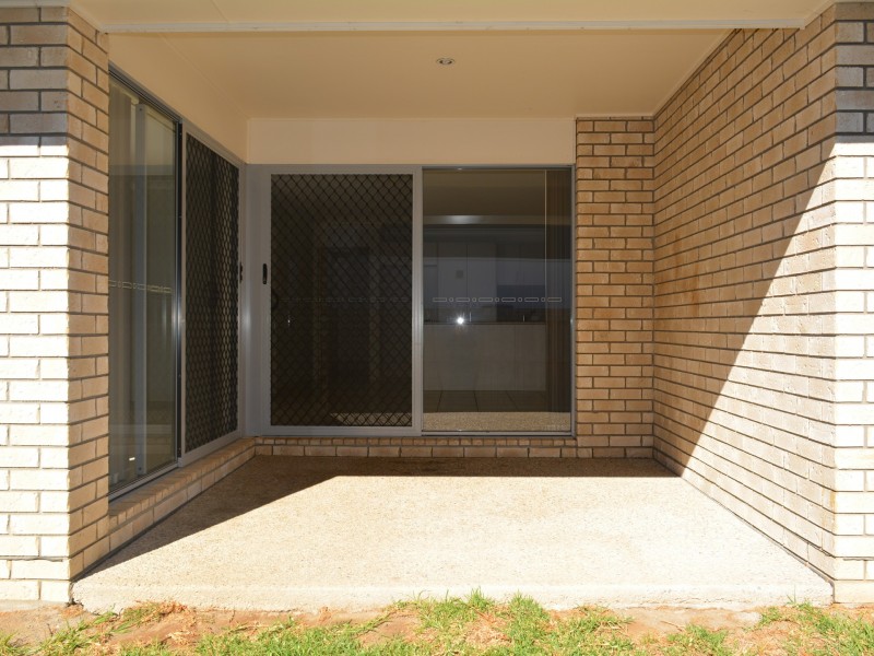 27 Kearney Street, Kearneys Spring QLD 4350