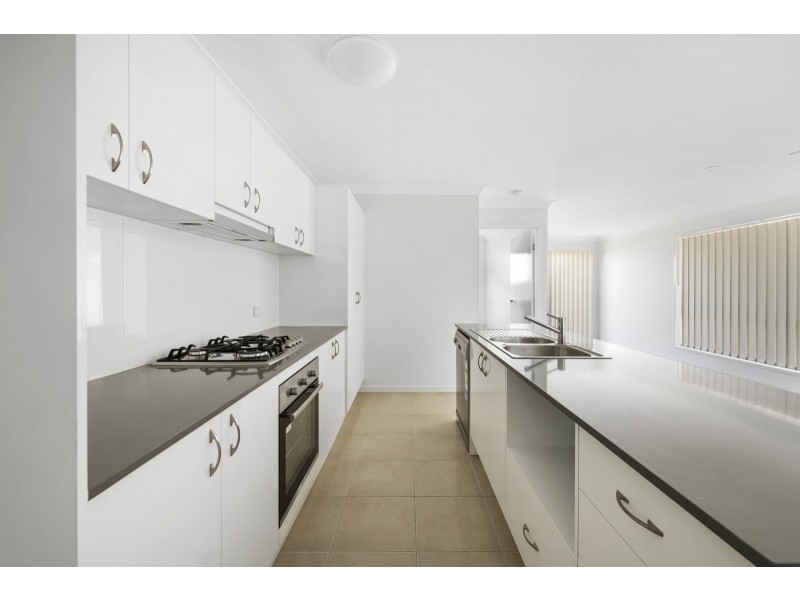 1/6 Ivy Court, Glenvale QLD 4350