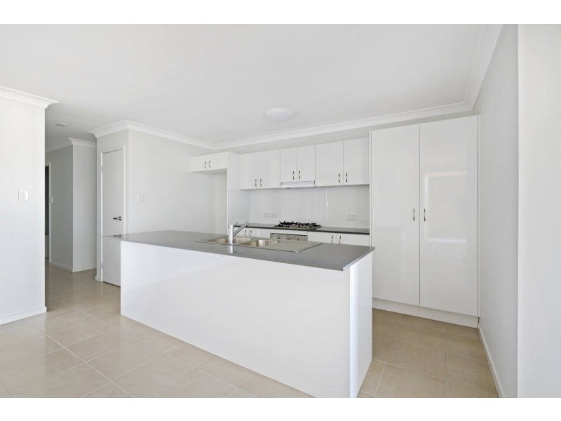 1/6 Ivy Court, Glenvale QLD 4350