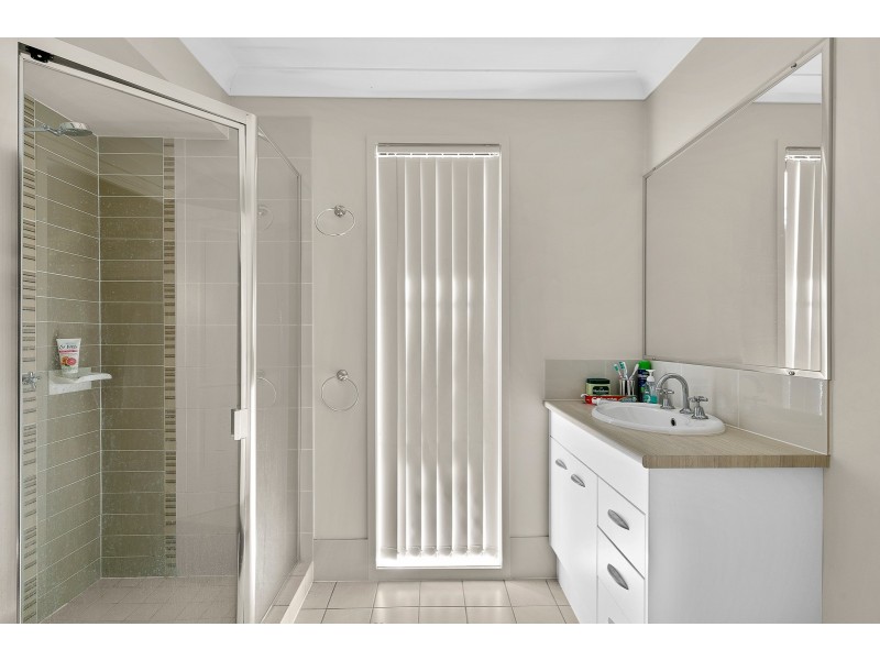 12 Coolana Court, Harristown QLD 4350