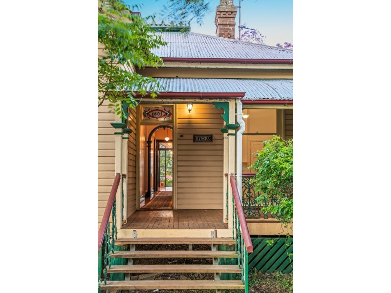 229 Russell Street, Newtown QLD 4350