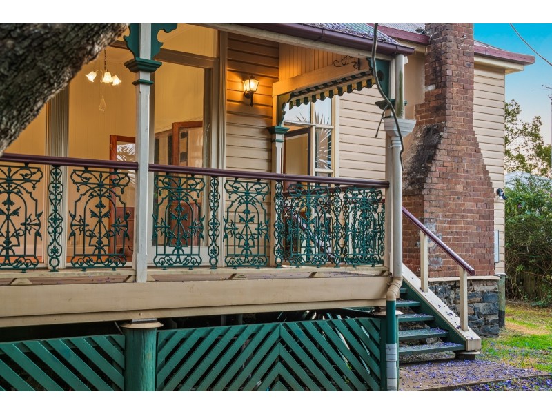 229 Russell Street, Newtown QLD 4350