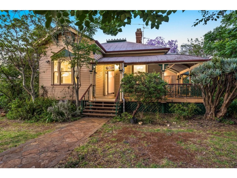 229 Russell Street, Newtown QLD 4350