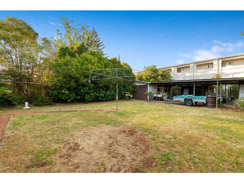 85 O’Quinn Street, Harristown QLD 4350