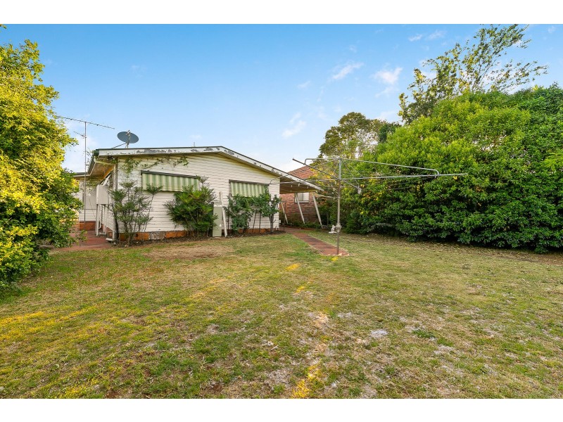 85 O’Quinn Street, Harristown QLD 4350