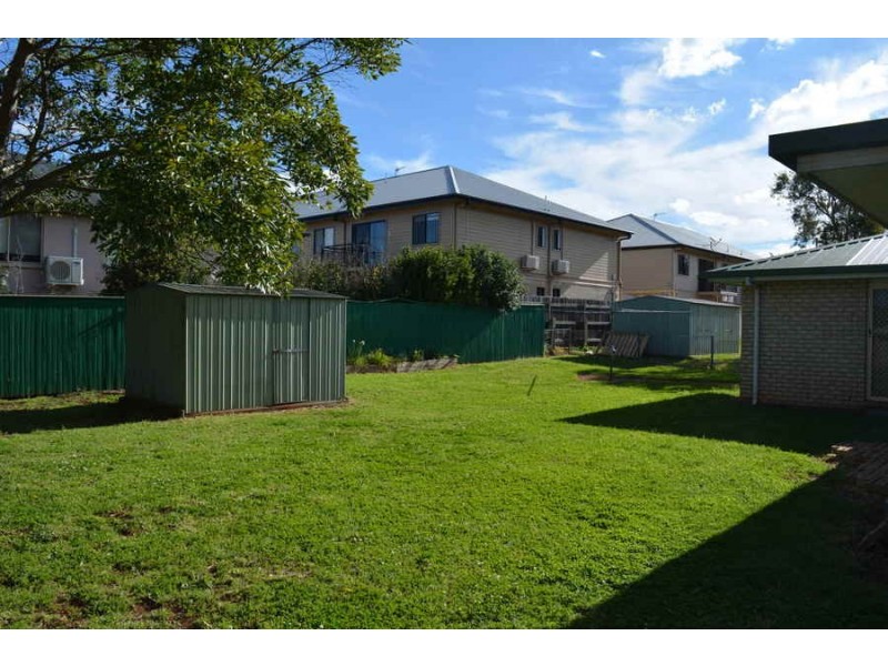 2 Sullivan Court, Kearneys Spring QLD 4350