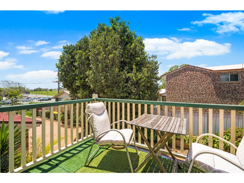 3/240 Spring Street, Kearneys Spring QLD 4350