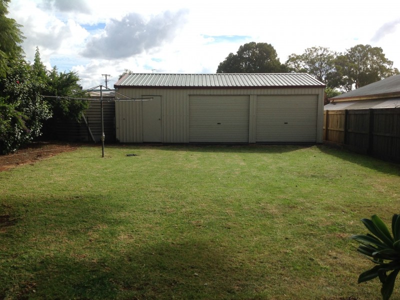 3 Victor Street, East Toowoomba QLD 4350