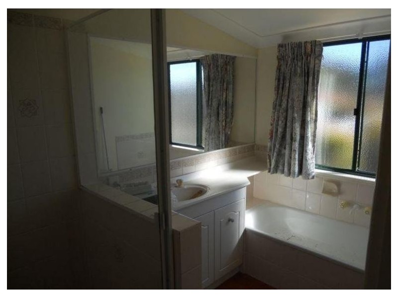 3 Hayden Court, Crows Nest QLD 4355