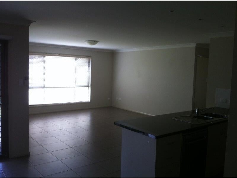 55 Sunset Drive, Glenvale QLD 4350