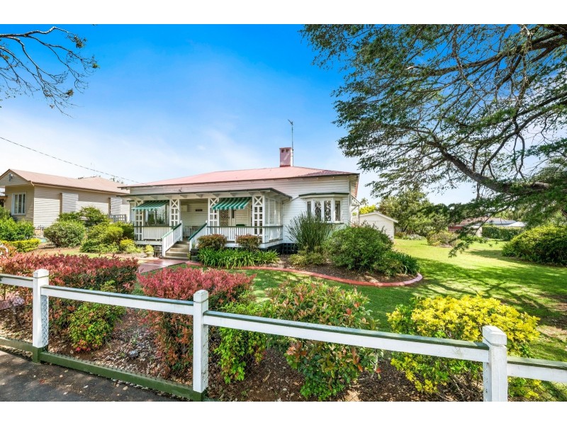 104 Campbell Street, East Toowoomba QLD 4350