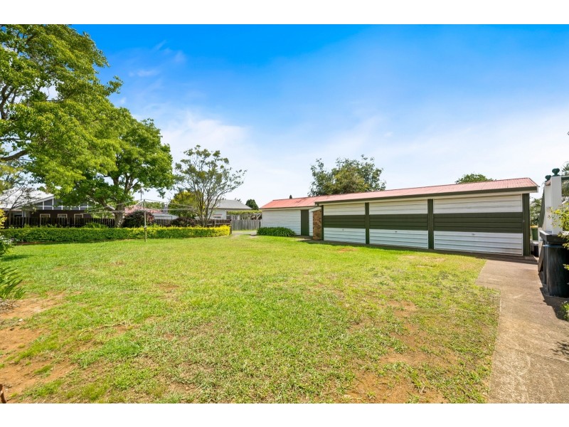 104 Campbell Street, East Toowoomba QLD 4350