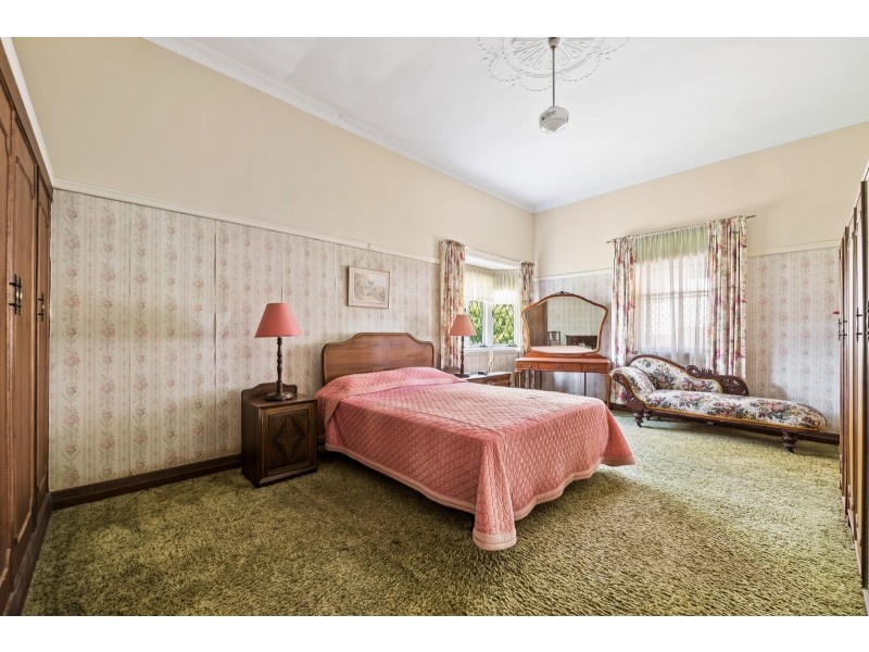 104 Campbell Street, East Toowoomba QLD 4350