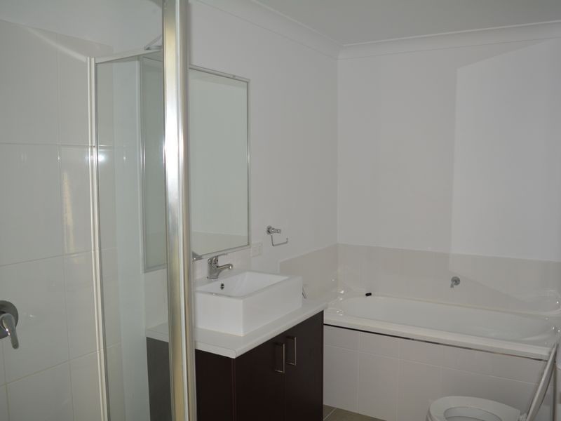 2/45 Rogers Drive, Gatton QLD 4343