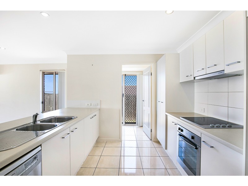 3 Fairfax Street, Cambooya QLD 4358