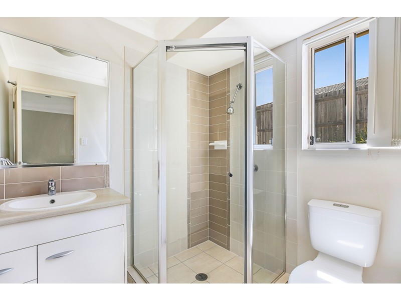 3 Fairfax Street, Cambooya QLD 4358