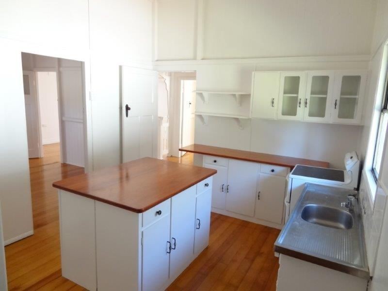 3 Second Avenue, Harristown QLD 4350