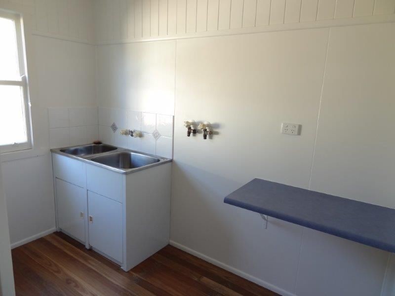 3 Second Avenue, Harristown QLD 4350