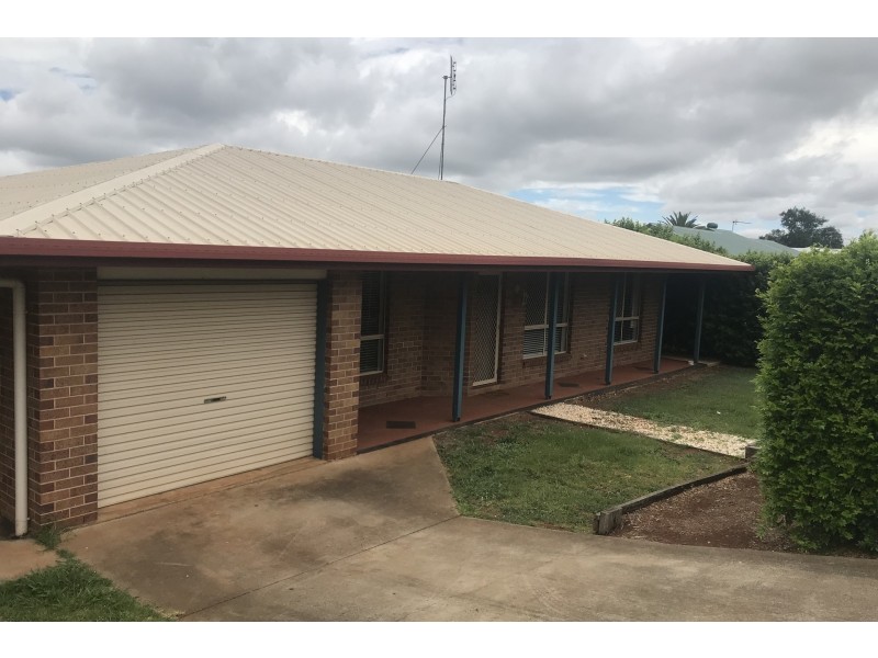 28 Liquidambar Street, Glenvale QLD 4350