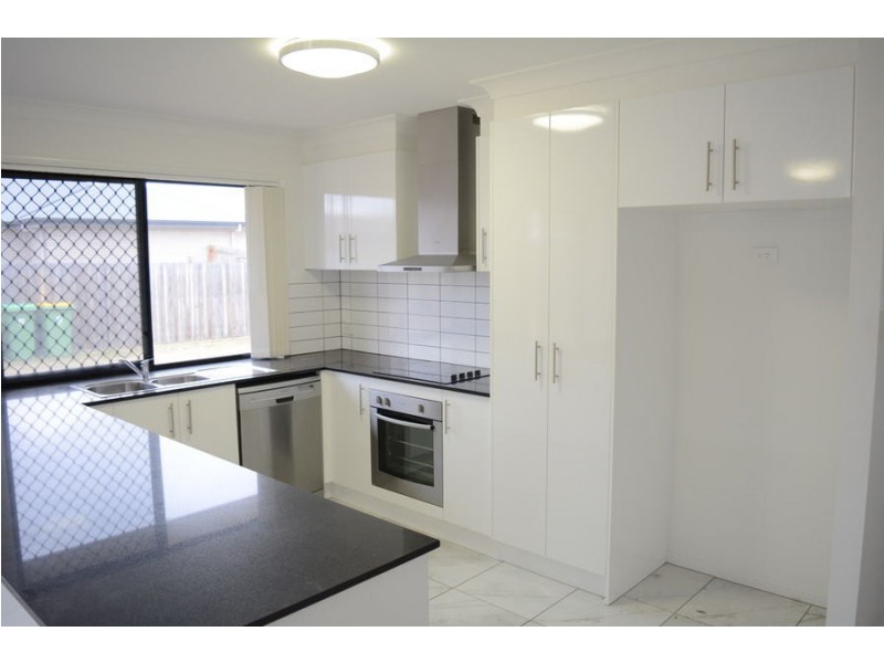 11 McIntosh Street, Westbrook QLD 4350