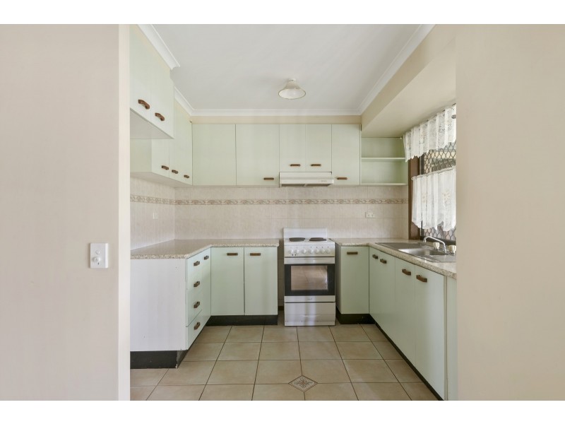 12 Cooper Avenue, Oakey QLD 4401