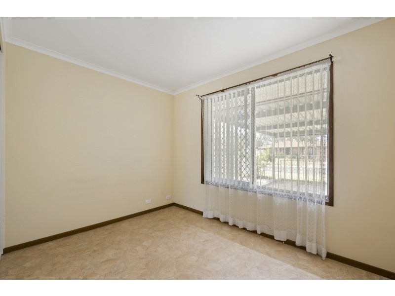 12 Cooper Avenue, Oakey QLD 4401