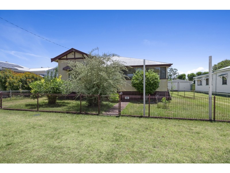 13 Edmund Street, Newtown QLD 4350