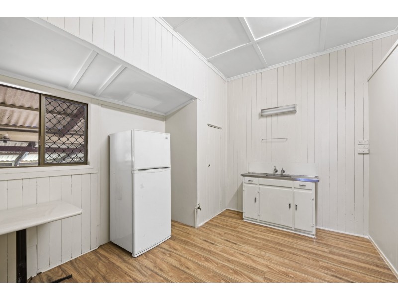 13 Edmund Street, Newtown QLD 4350