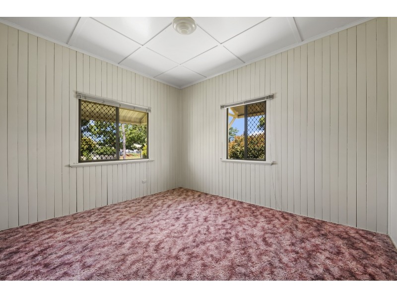 13 Edmund Street, Newtown QLD 4350