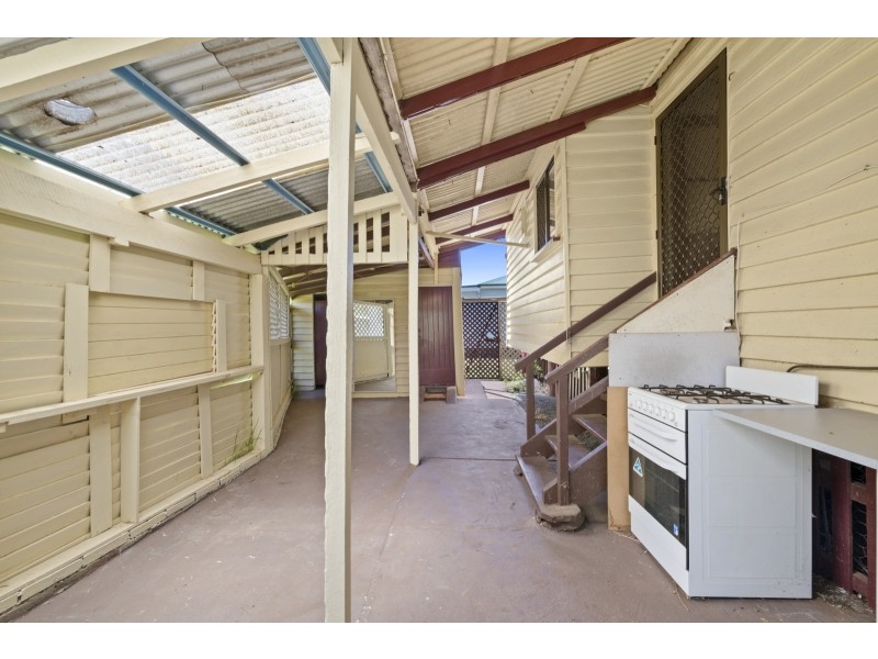 13 Edmund Street, Newtown QLD 4350