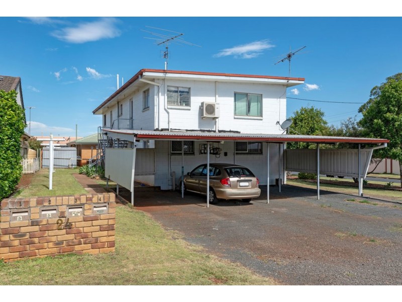 4/24 Tara Street, Wilsonton QLD 4350