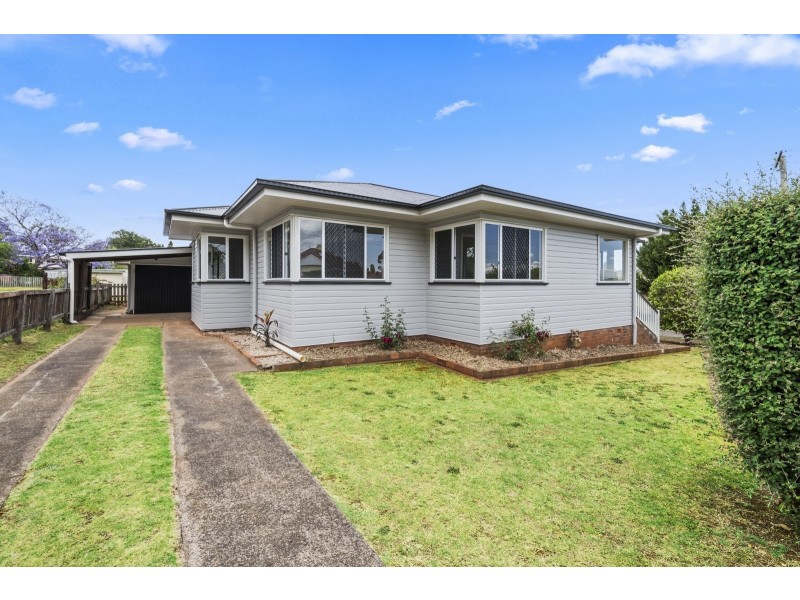 165 North Street, Rockville QLD 4350