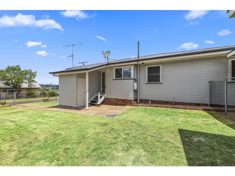 165 North Street, Rockville QLD 4350