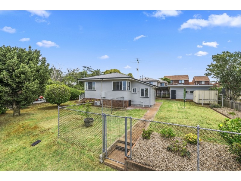 165 North Street, Rockville QLD 4350